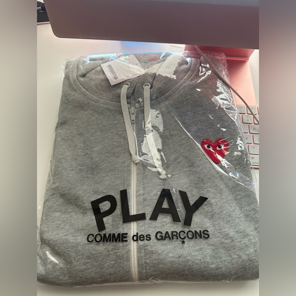 COMME DES GARCONS PLAY GRAY FULL ZIP HOODIE WITH RED HEART SIZE EXTRA LARGE - Picture 14 of 15